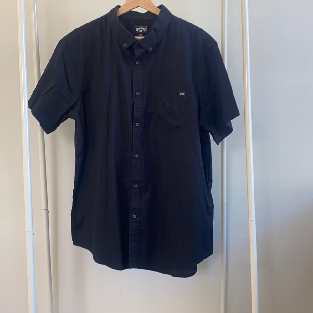 Billabong casual short sleeve button down shirt size extra large